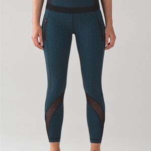 Lululemon Inspire Tight II Luxtreme size 6 25”